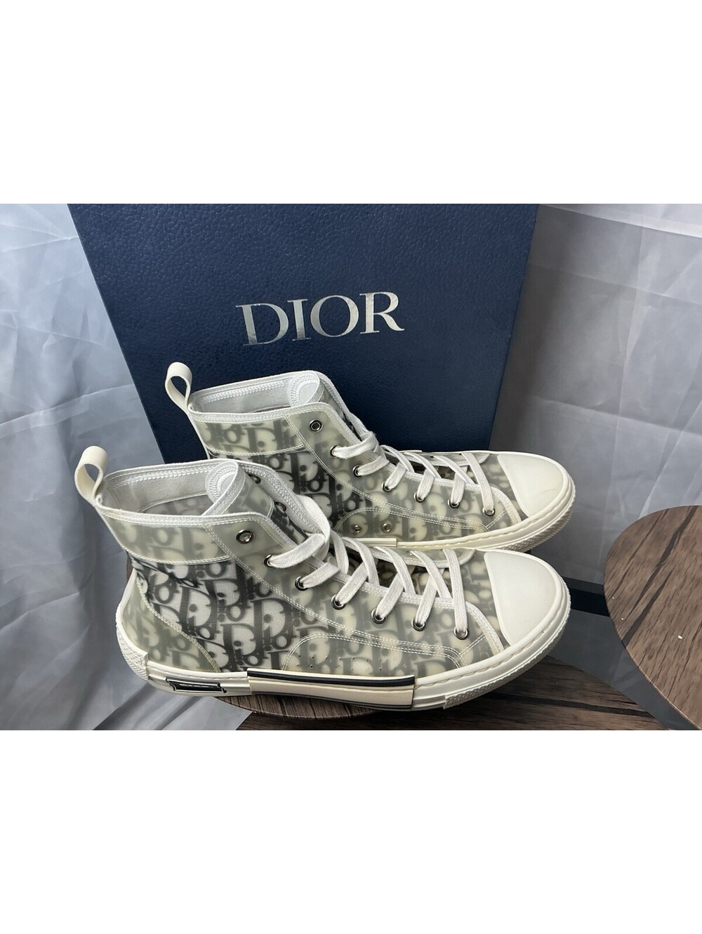 Dior B23 High-Top Sneaker in White and Gray - Picture 3 of 15